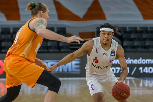 为阿拉维斯 为阿拉维斯