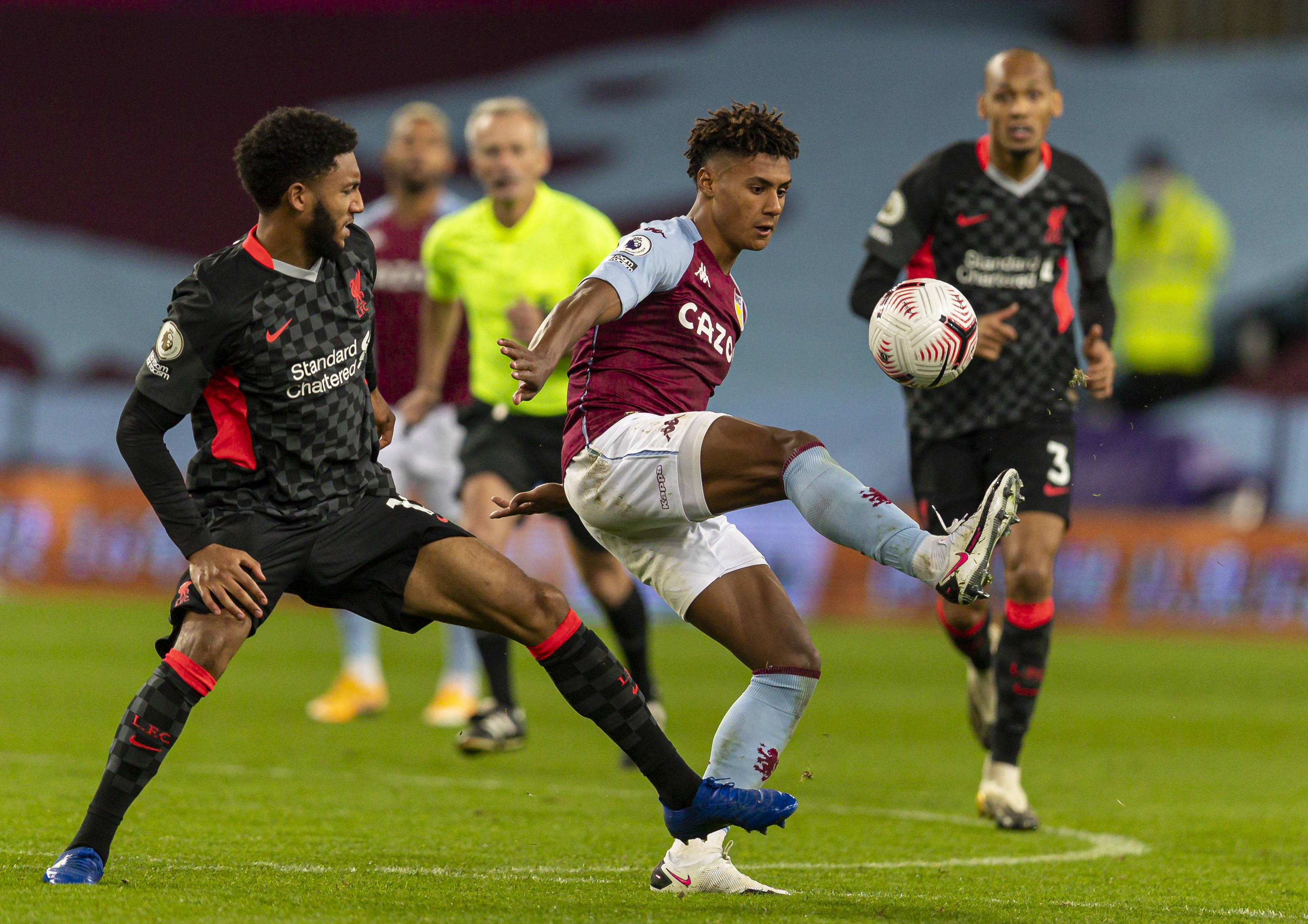 对手前锋在 对手前锋在