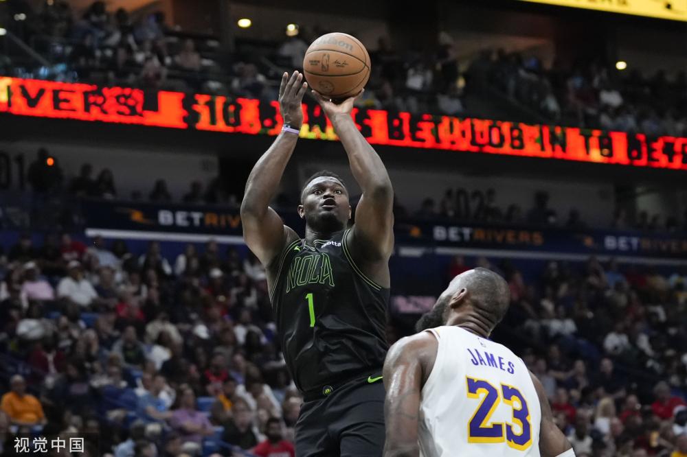 重振旗鼓的 重振旗鼓的